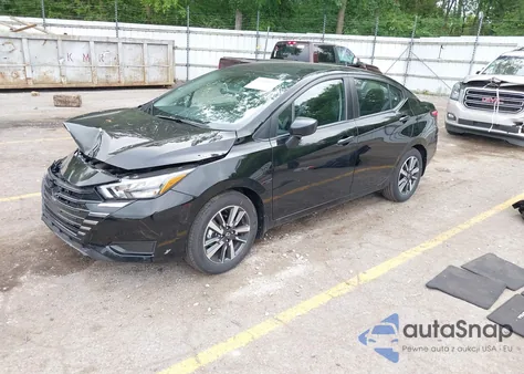 2025 Nissan Versa 1.6 S z USA, uszkodzony, nr VIN 3N1CN8DV8SL831113